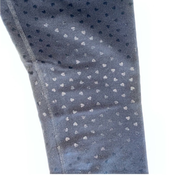 Beyond Yoga High-Waist Midi Leggings Black
Foil Sparkle Size Large - Picture 5 of 9